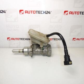 Главен спирачен цилиндър Bosch Citroën Peugeot 0204123596 22472579 4601L2